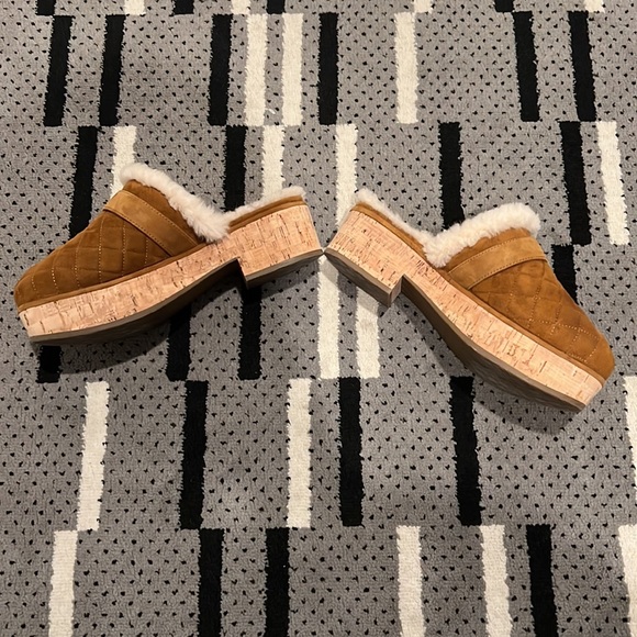 Chanel clogs - Picture 5 of 6